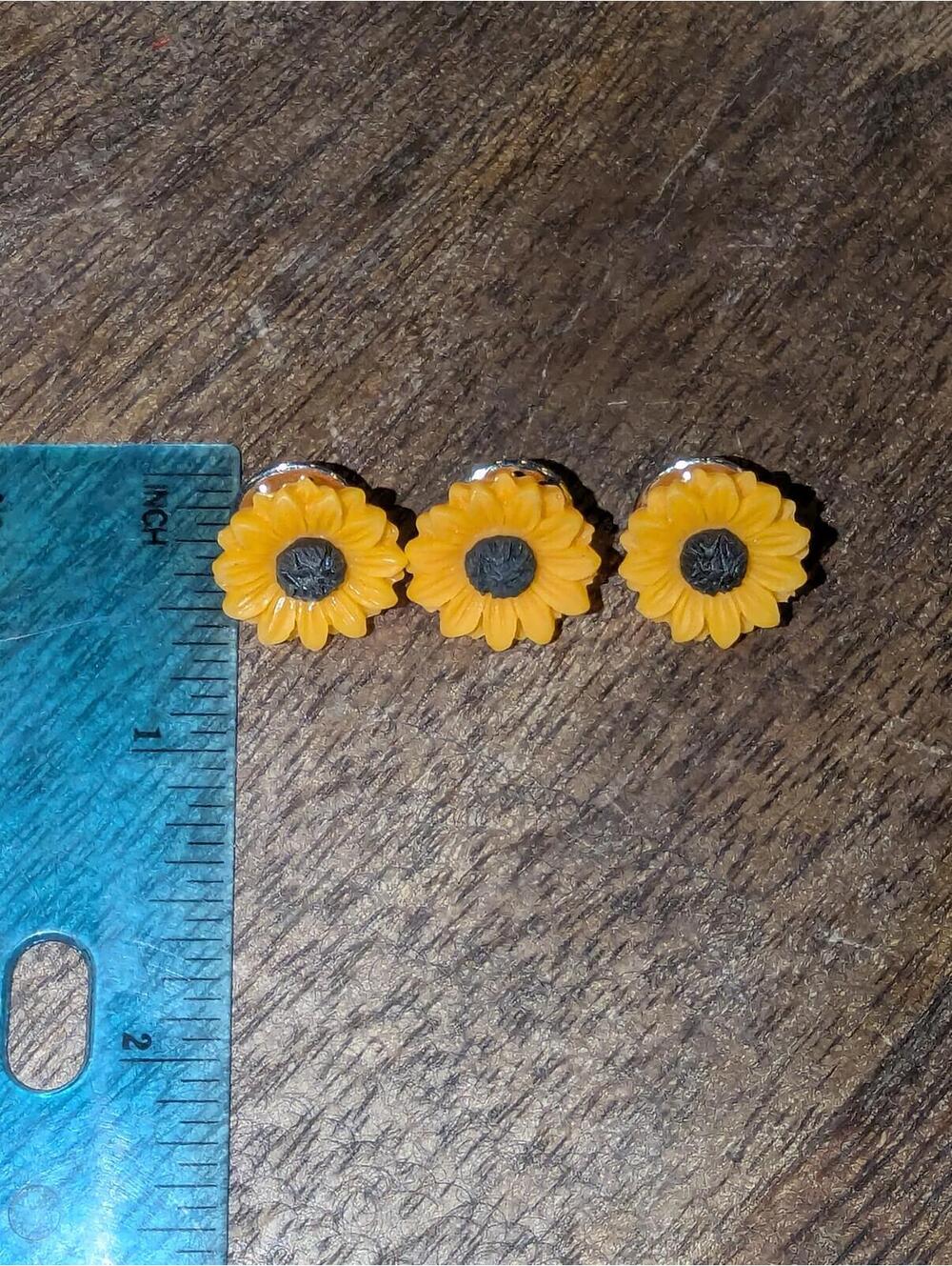 Set of 3 Small Sunflower Resin lapels